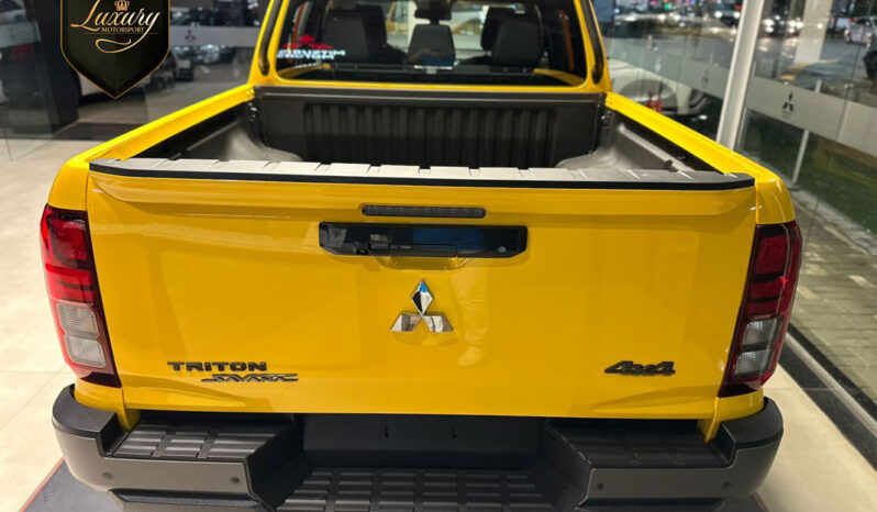 TRITON SAVANA AMARELA completo