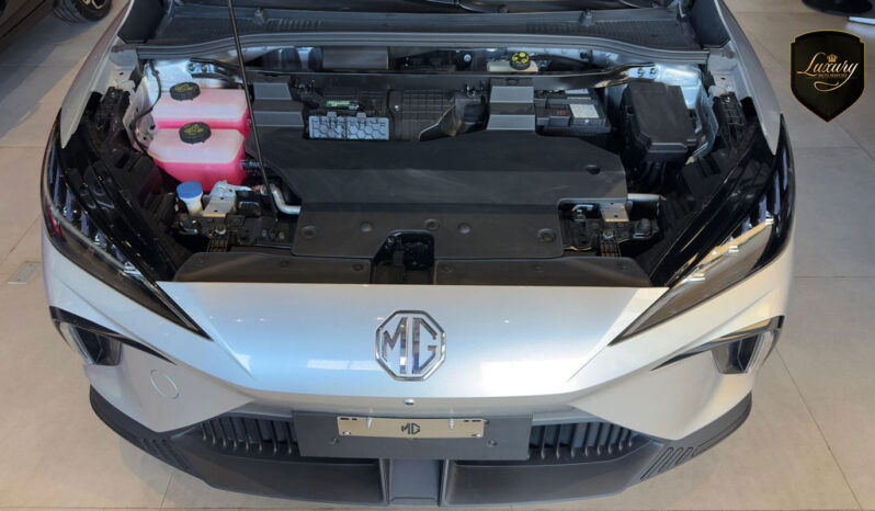 MG4 X-POWER AWD completo