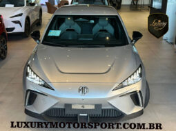 MG4 X-POWER AWD completo
