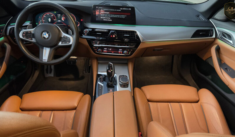 BMW 540i M SPORT 2018 completo