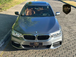 BMW 540i M SPORT 2018 completo