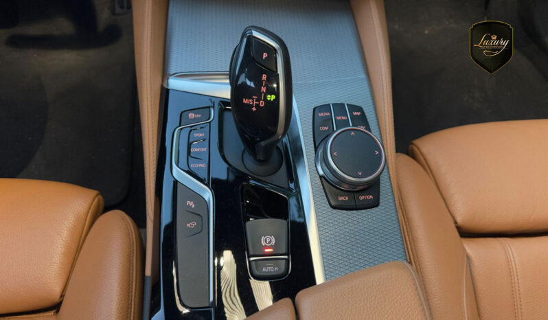 BMW 540i M SPORT 2018 completo