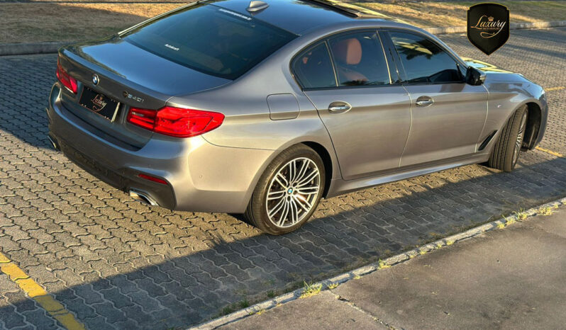 BMW 540i M SPORT 2018 completo