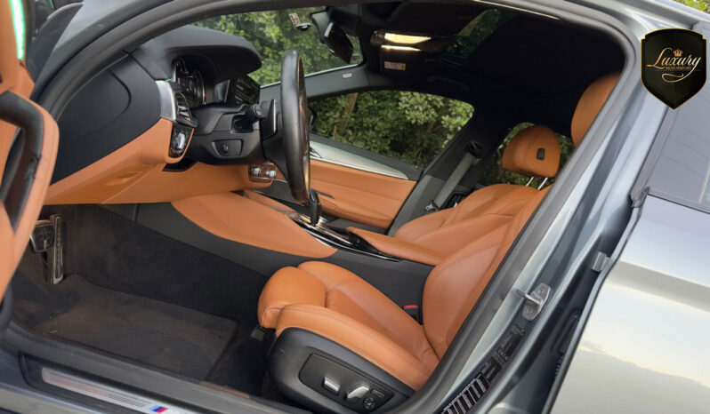 BMW 540i M SPORT 2018 completo