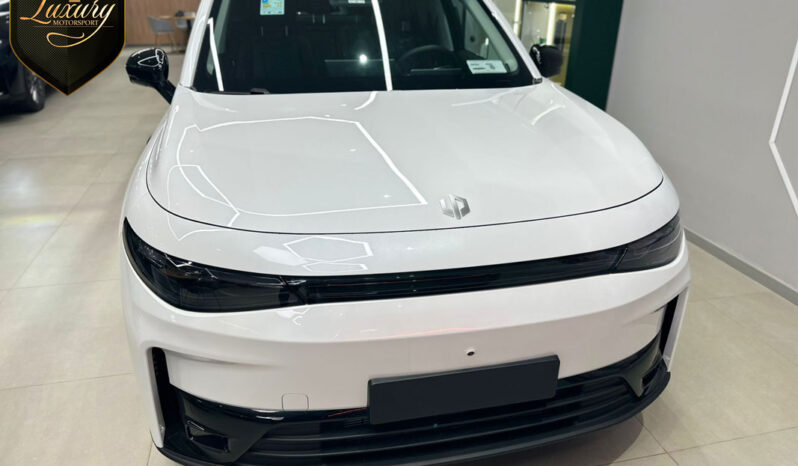 Leapmotor C10 REEV (Híbrido) 2026 completo