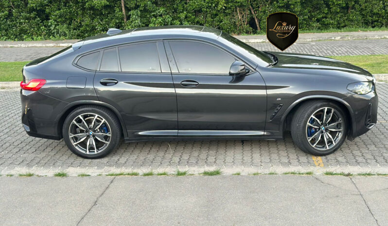 BMW X4M S DRIVE 30i BLINDADA completo