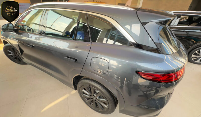 ATTO 8 SUV HIBRIDO 7 L 2027 completo
