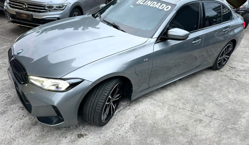 BMW 330E 2024 HIBRIDA BLINDADA completo
