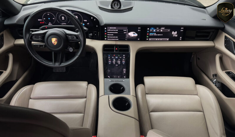 PORSCHE TAYKAN 2022 completo